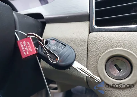 2013 Ford Taurus Sel z USA, uszkodzony, nr VIN 1FAHP2E81DG170766